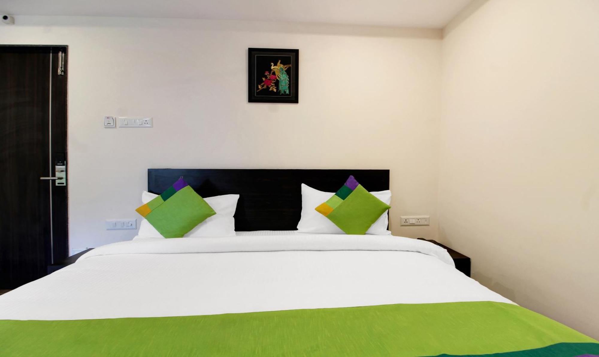 Treebo Trend Excella Hotell Visakhapatnam Exteriör bild