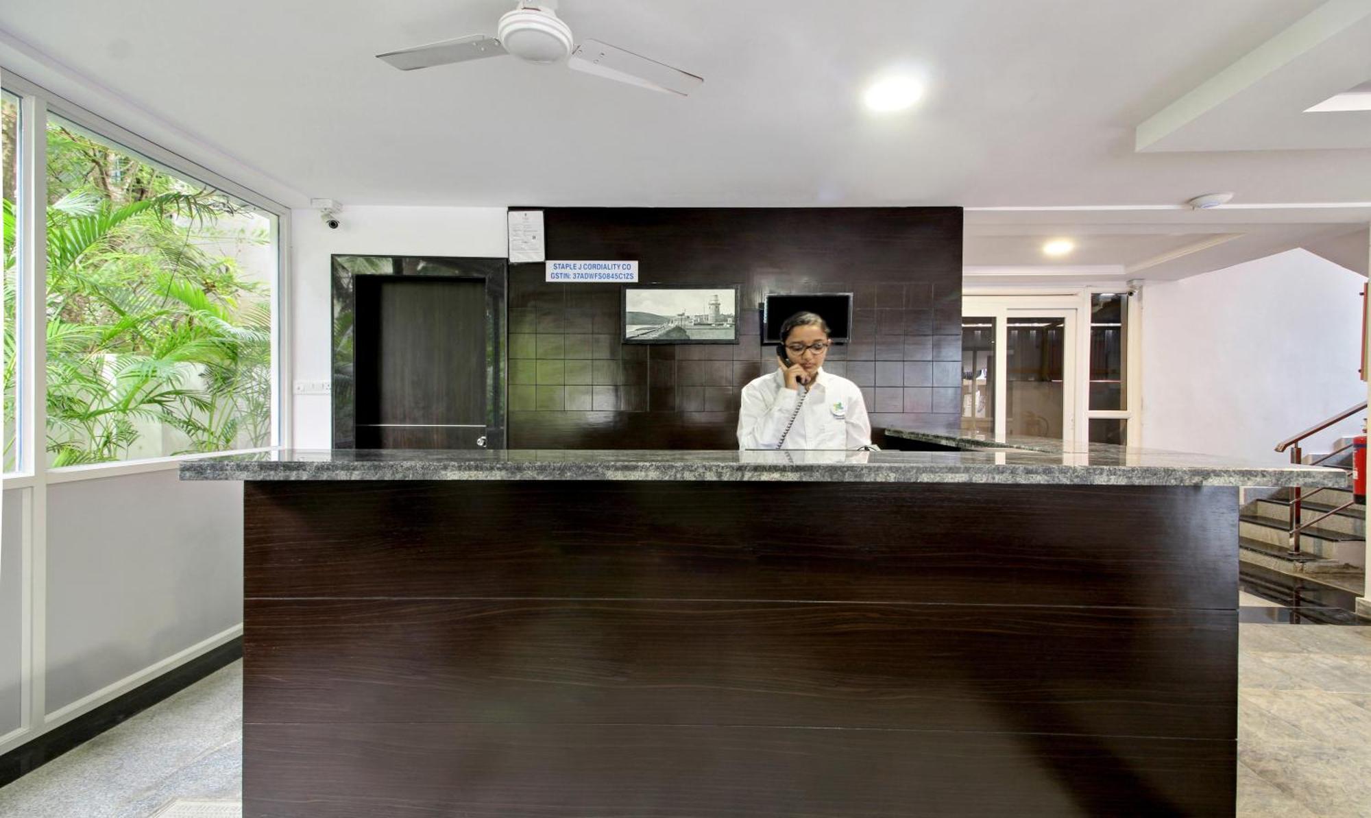 Treebo Trend Excella Hotell Visakhapatnam Exteriör bild